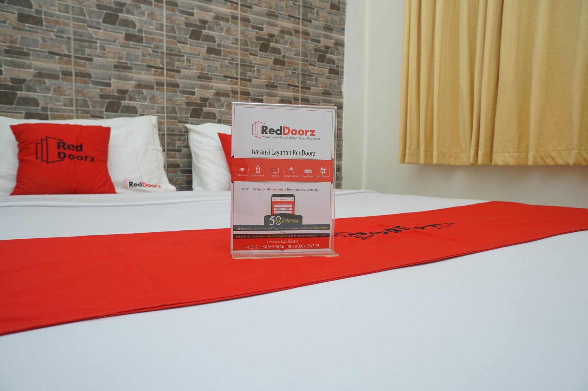 Reddoorz Plus @ Ciumbuleuit Area Bandung Exteriér fotografie