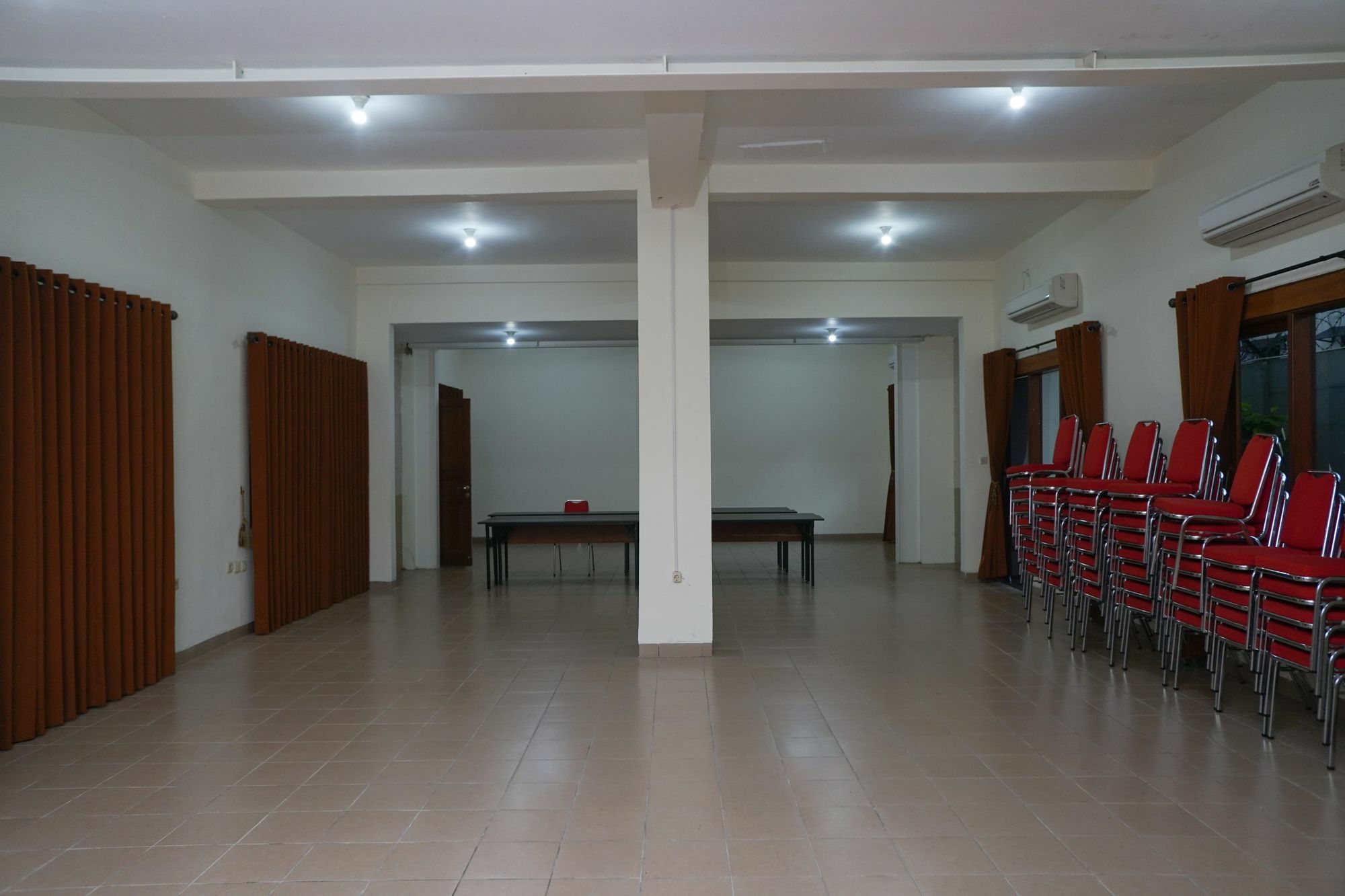 Reddoorz Plus @ Ciumbuleuit Area Bandung Exteriér fotografie