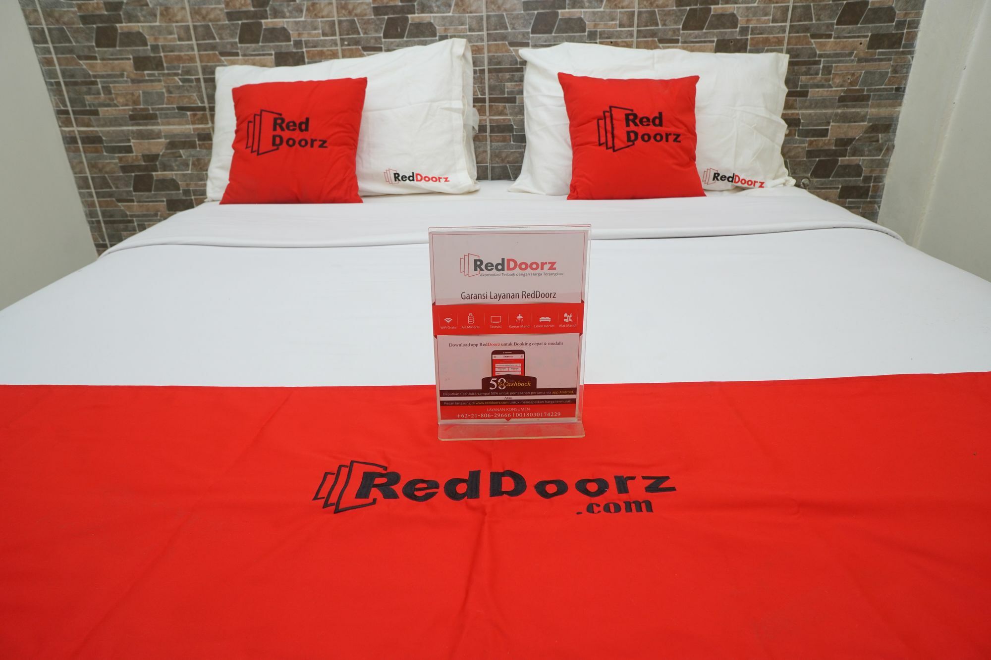 Reddoorz Plus @ Ciumbuleuit Area Bandung Exteriér fotografie